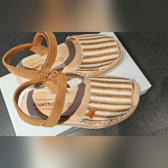 Angelitos Spanish sandals - Picture 2 of 10